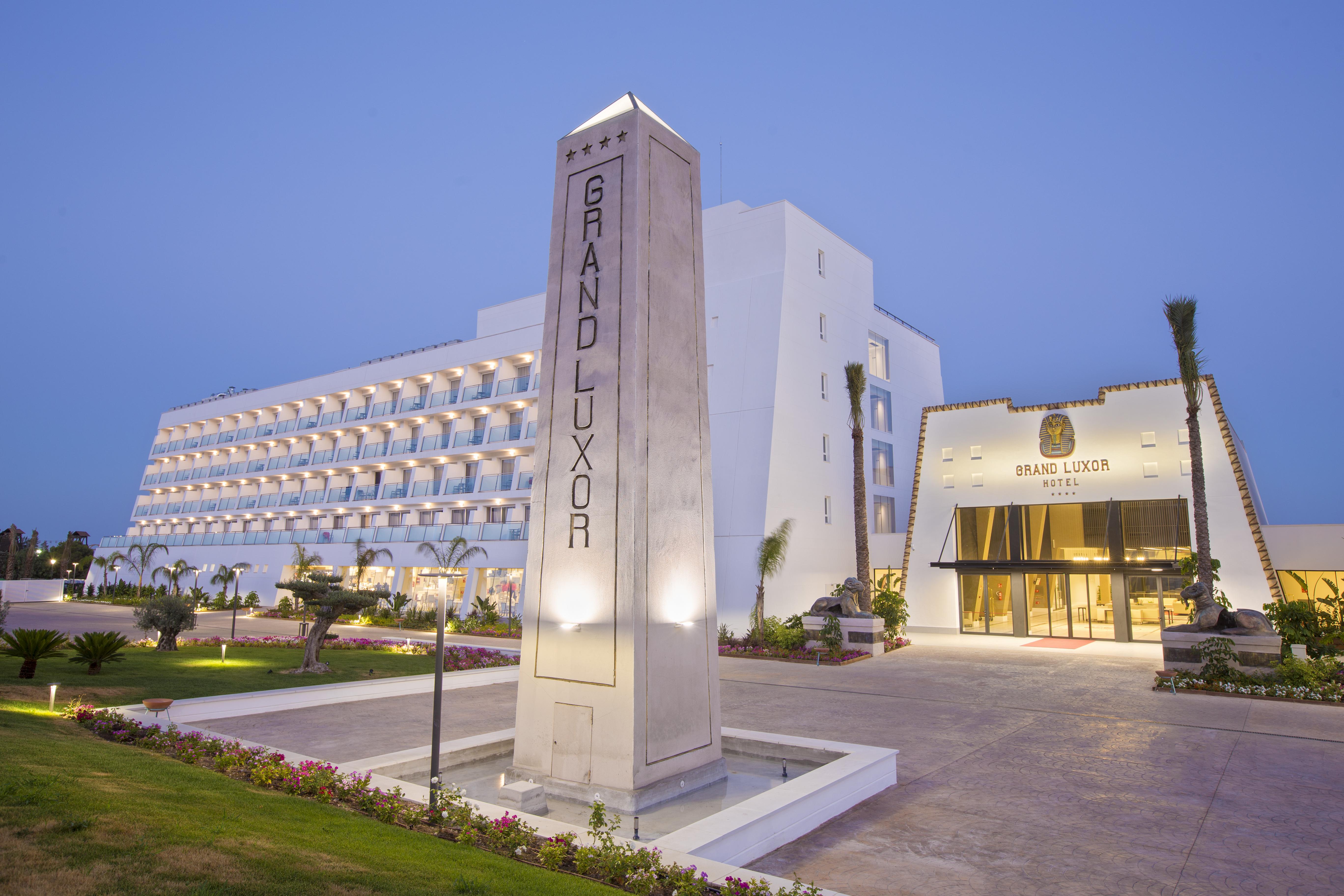 Grand Luxor Hotel Benidorm Exterior foto